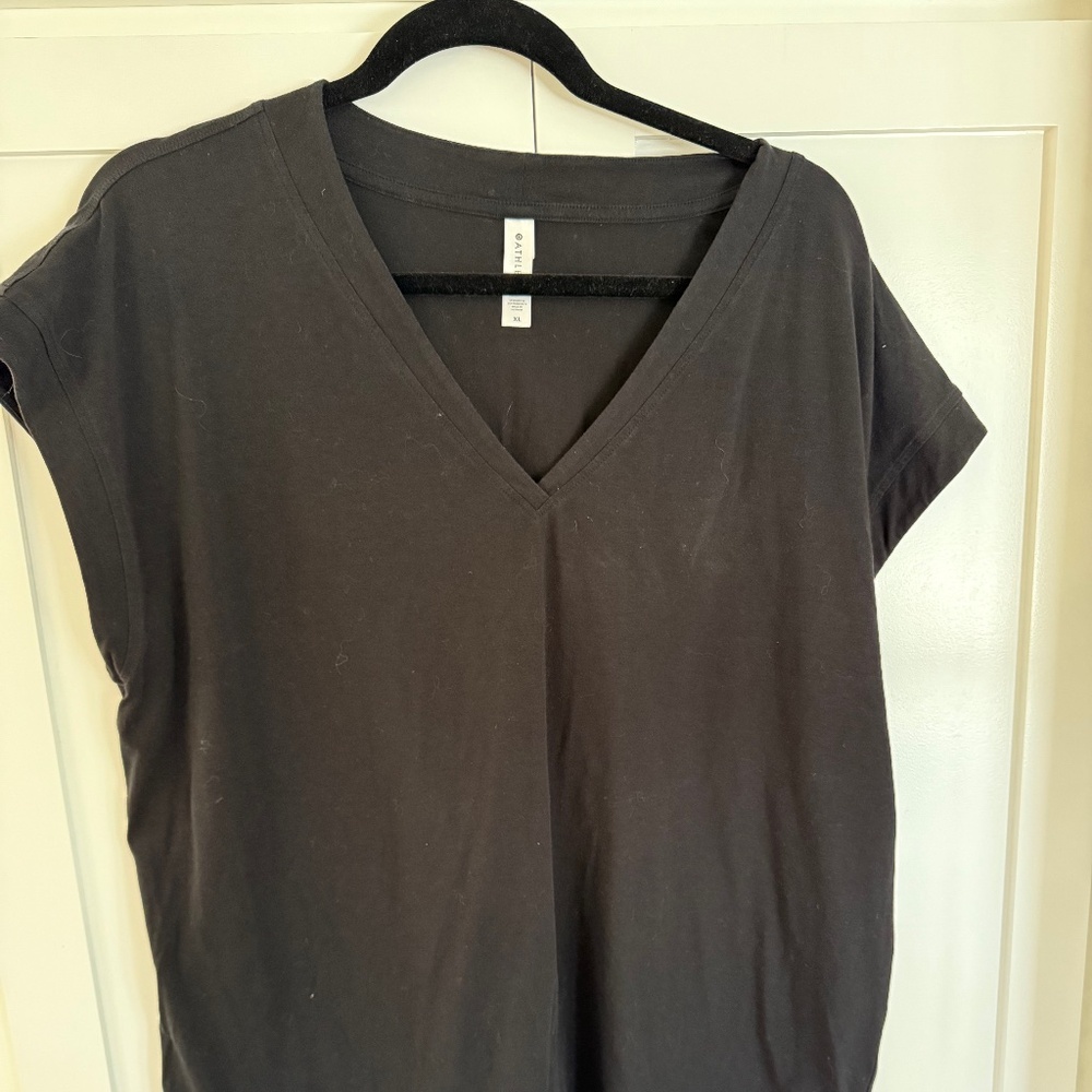 WOMENS ATHLETA BLACK COTTON/SPANDEX V NECK TOP SIZE XL